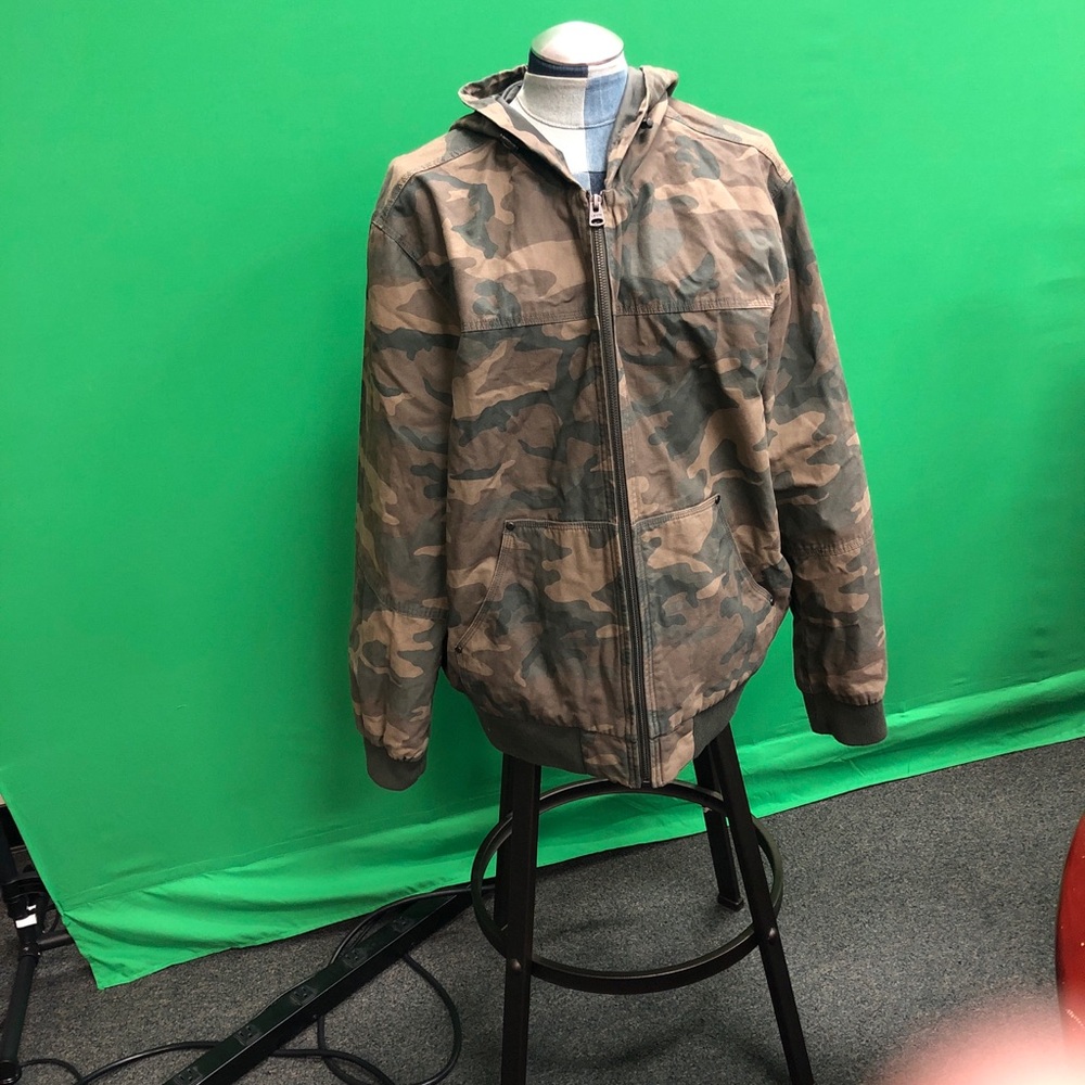 Levi’s Men's Camo Hooded Zip Jacket Sz Large